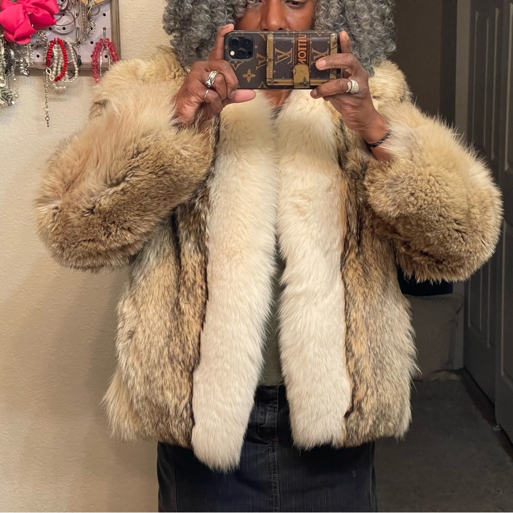 Fur Jacket Medium Fox Used Condition - image 7